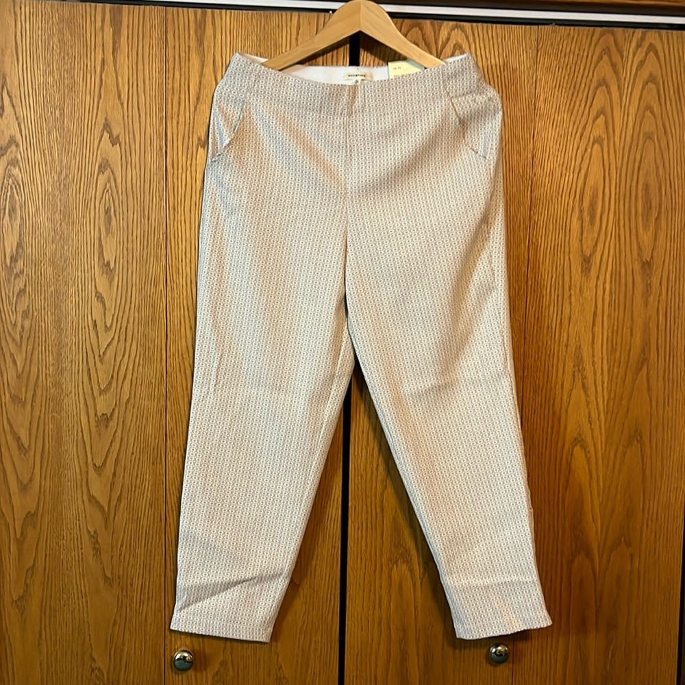 New w/tag Max studio pull on trousers. Size XL